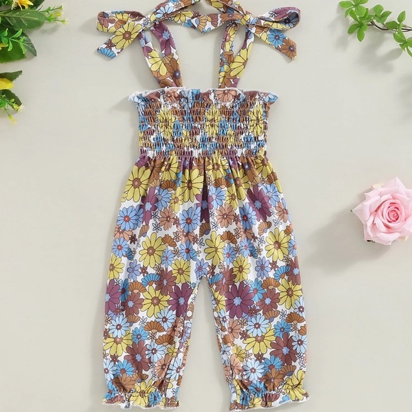 Adjustable Floral Jumper - Picture 1 of 5